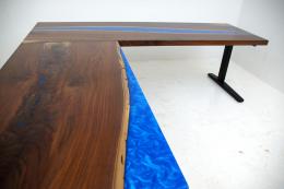 Ergonomic L Shaped Desk With Blue Resin 3