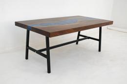 Walnut Coffee Table With Blue Epoxy 6