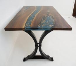 Walnut Desk With Rocks & Pencil Drawers 3