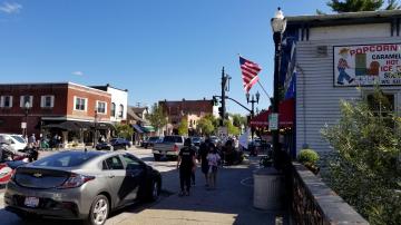 Chagrin Falls Popcorn Shop and Main Street