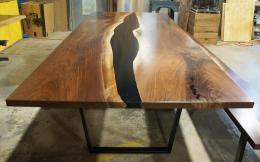 Matcing Walnut Dining Table and Bench 1792 4