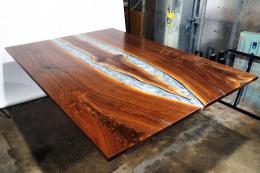 Epoxy Kitchen Island With LED Lights 0077