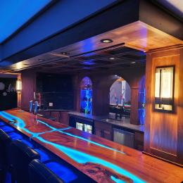 LED Lit Walnut Home Bar Top ID 7656 19