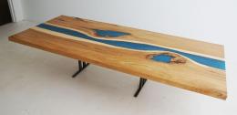 Hickory Counter Top With A Teal River 2