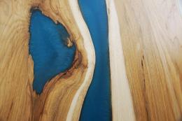 Hickory Counter Top With A Teal River 4